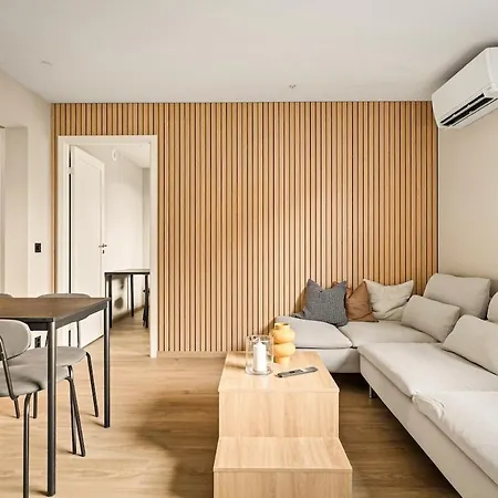 Stylish 4-room In Appartement *