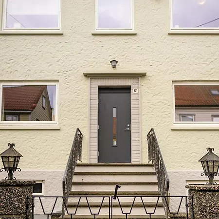 Stylish 4-room In *